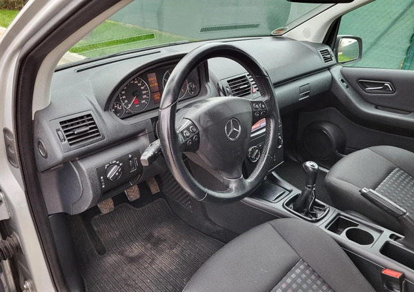 Mercedes-Benz Klasa A cena 23900 przebieg: 161000, rok produkcji 2012 z Piotrków Trybunalski małe 211